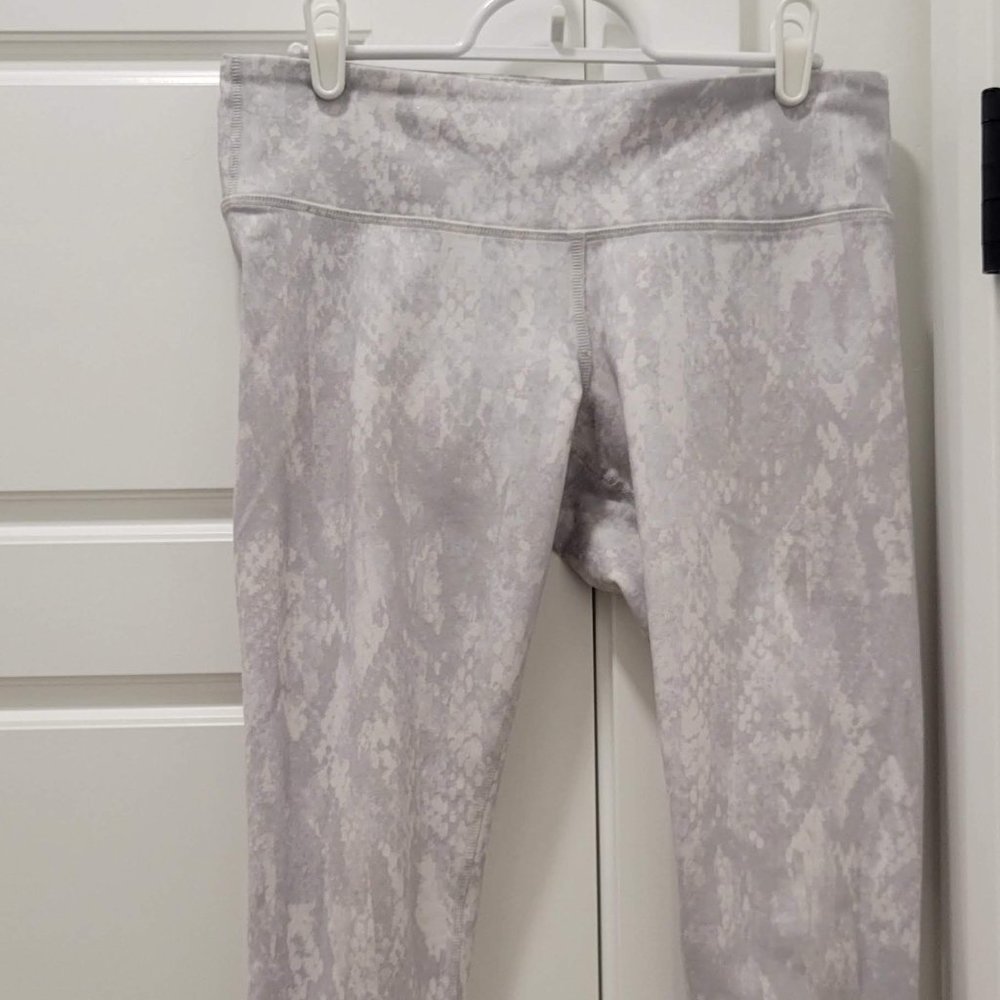 Alo Snakeskin Leggings